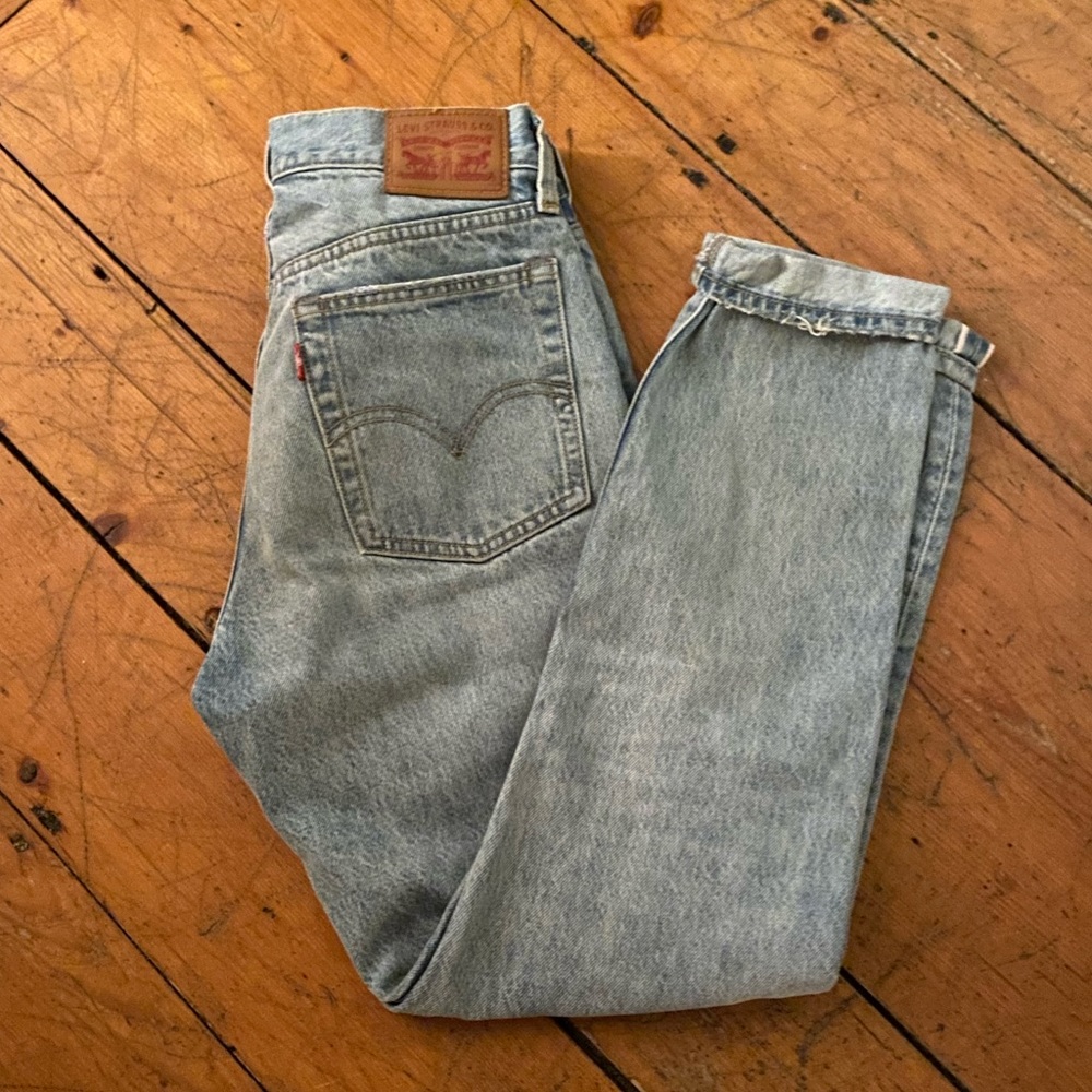 Levi’s Wedgie high waisted jeans